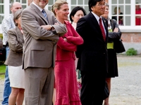 Ambassadeur Sakaba, Kathelijne en Koen